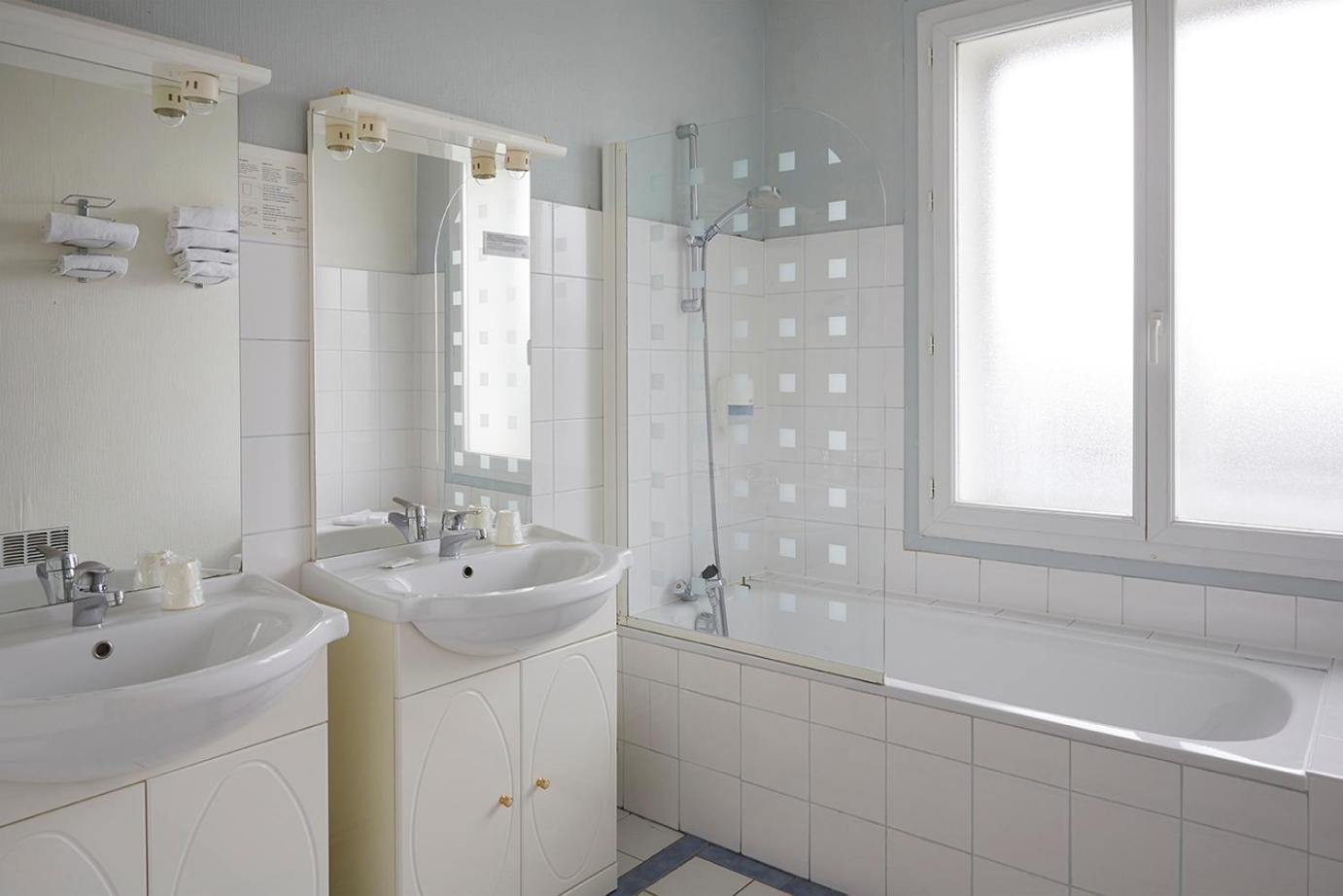 The Originals City, Hotel Les Oceanes, Lorient Ngoại thất bức ảnh